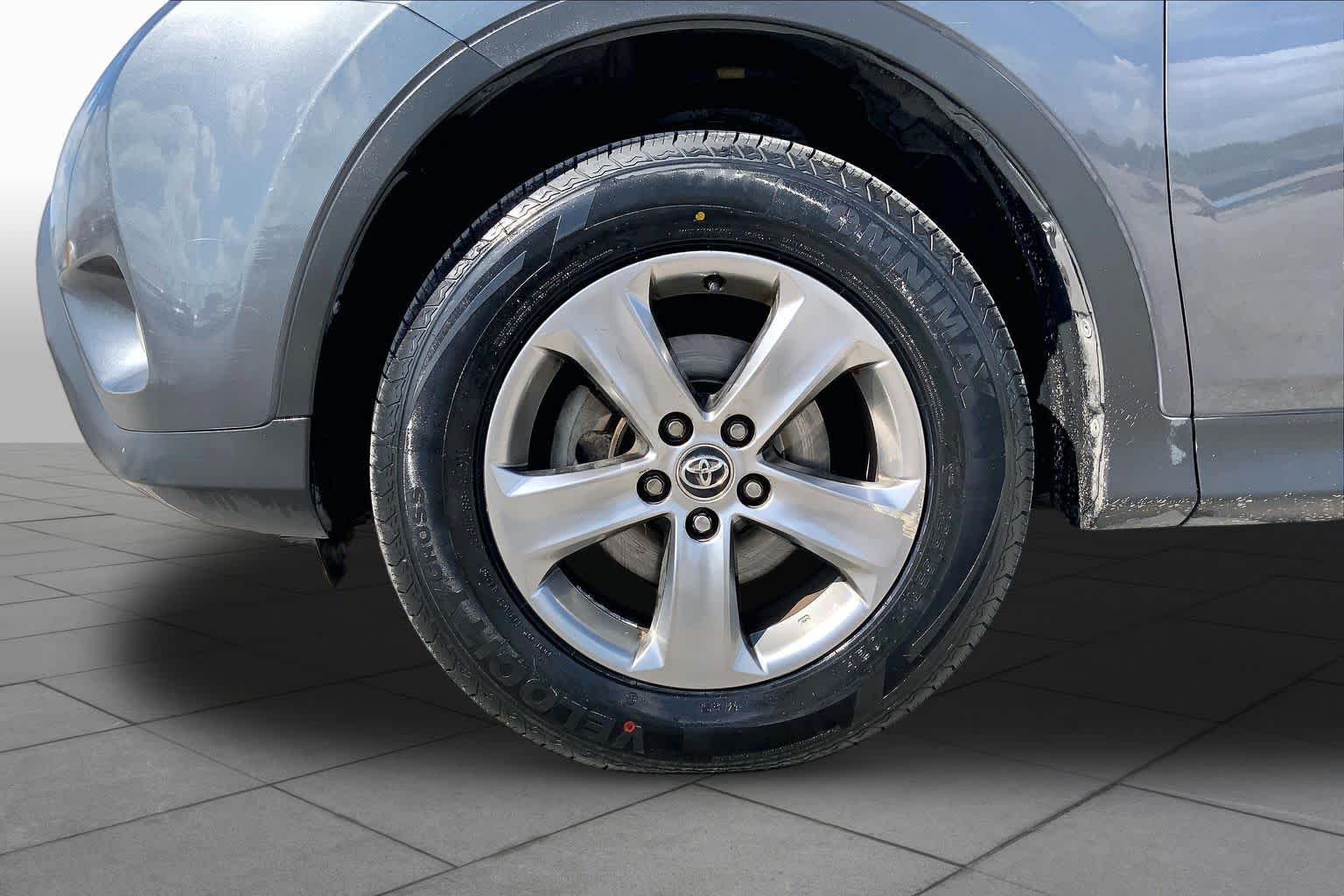 2015 Toyota RAV4 XLE Magnetic Gray Metallic at Beck & Masten Kia