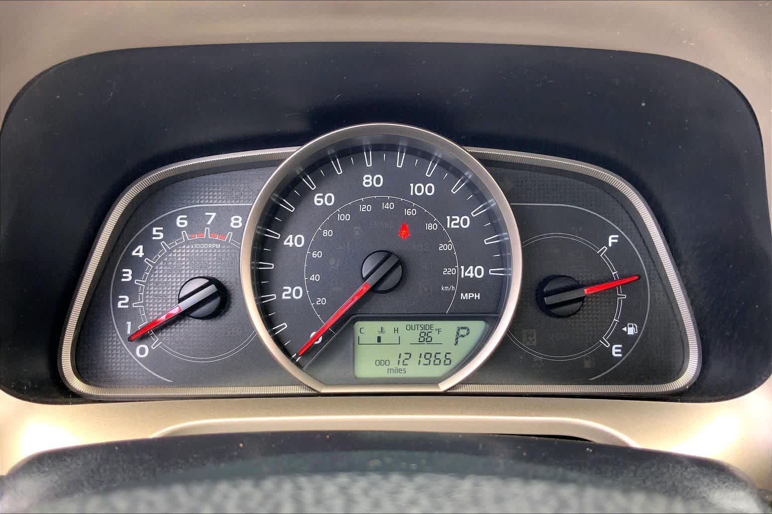 2013 Toyota RAV4 photo 25 of 36