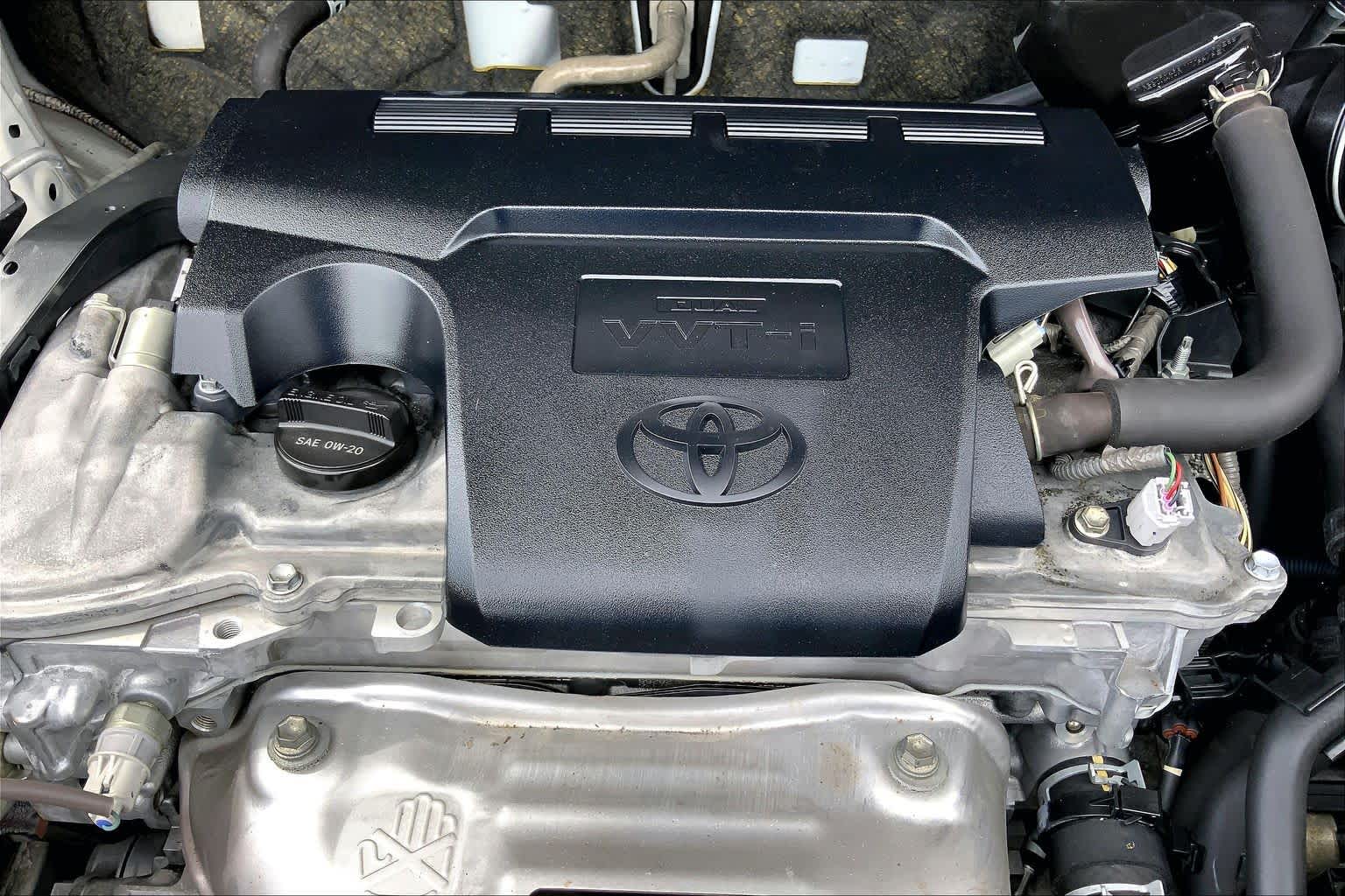 2013 Toyota RAV4 photo 32 of 36