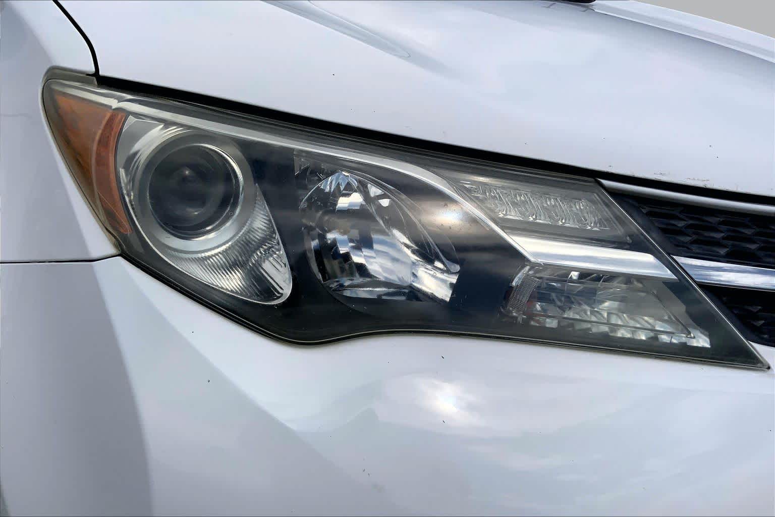 2013 Toyota RAV4 photo 27 of 36