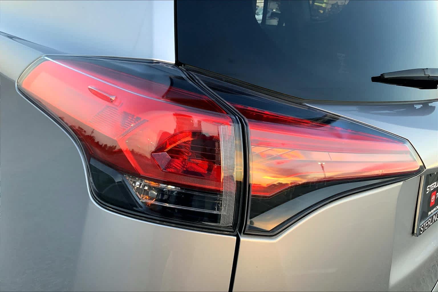 2018 Toyota RAV4 photo 27 of 35