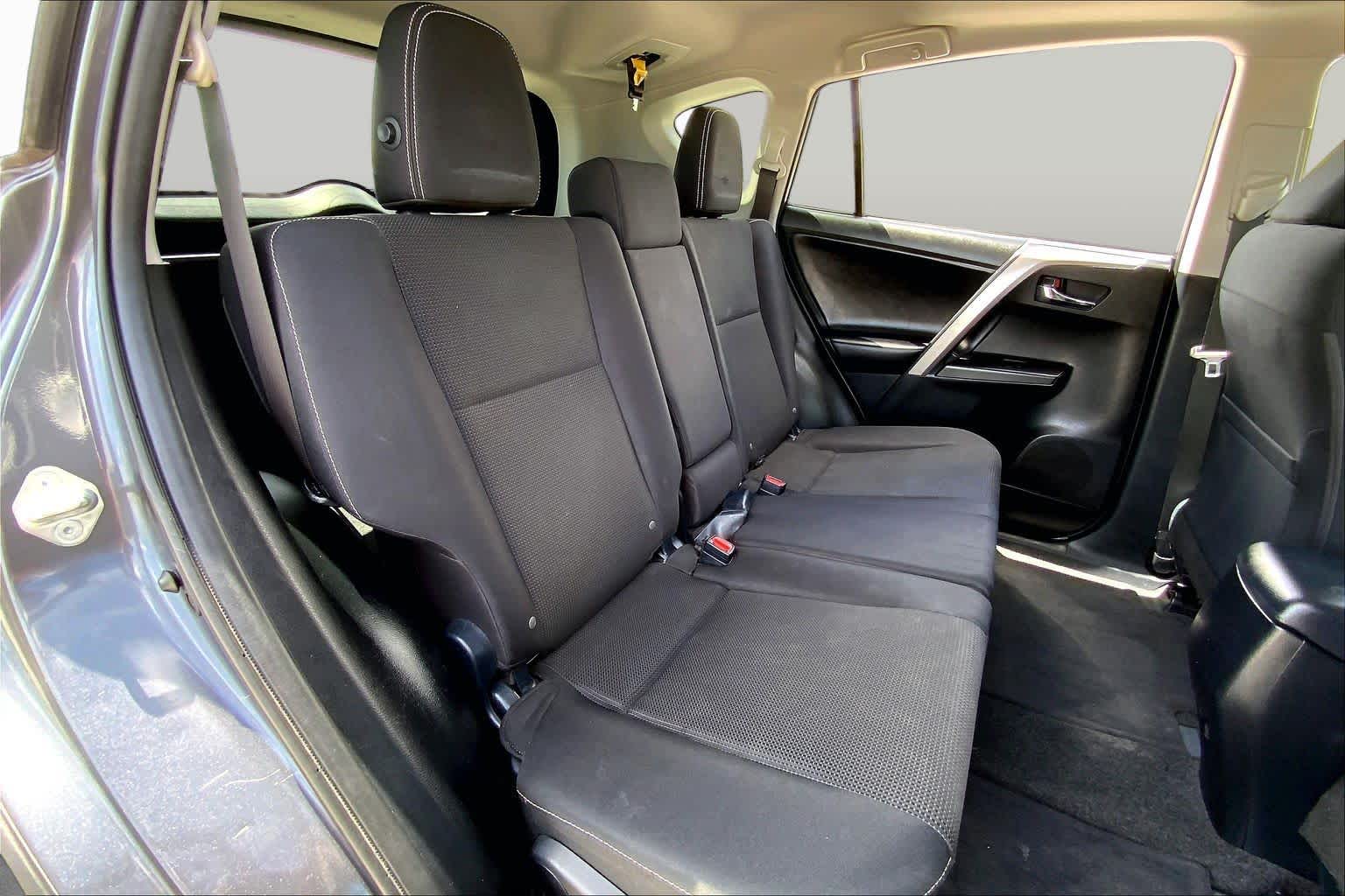 2018 Toyota RAV4 XLE Magnetic Gray Metallic at Group 1 Toyota Southwest