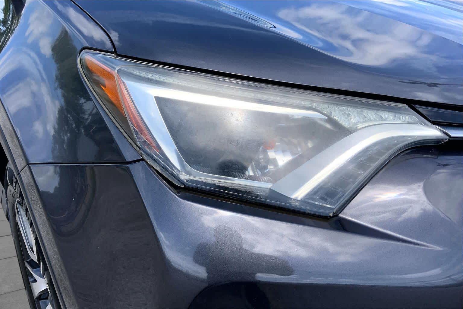 2018 Toyota RAV4 XLE Magnetic Gray Metallic at Group 1 Toyota Southwest