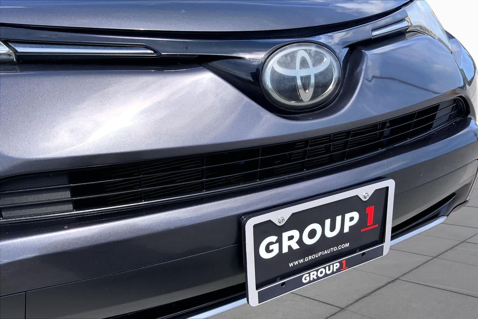 2018 Toyota RAV4 XLE Magnetic Gray Metallic at Group 1 Toyota Southwest