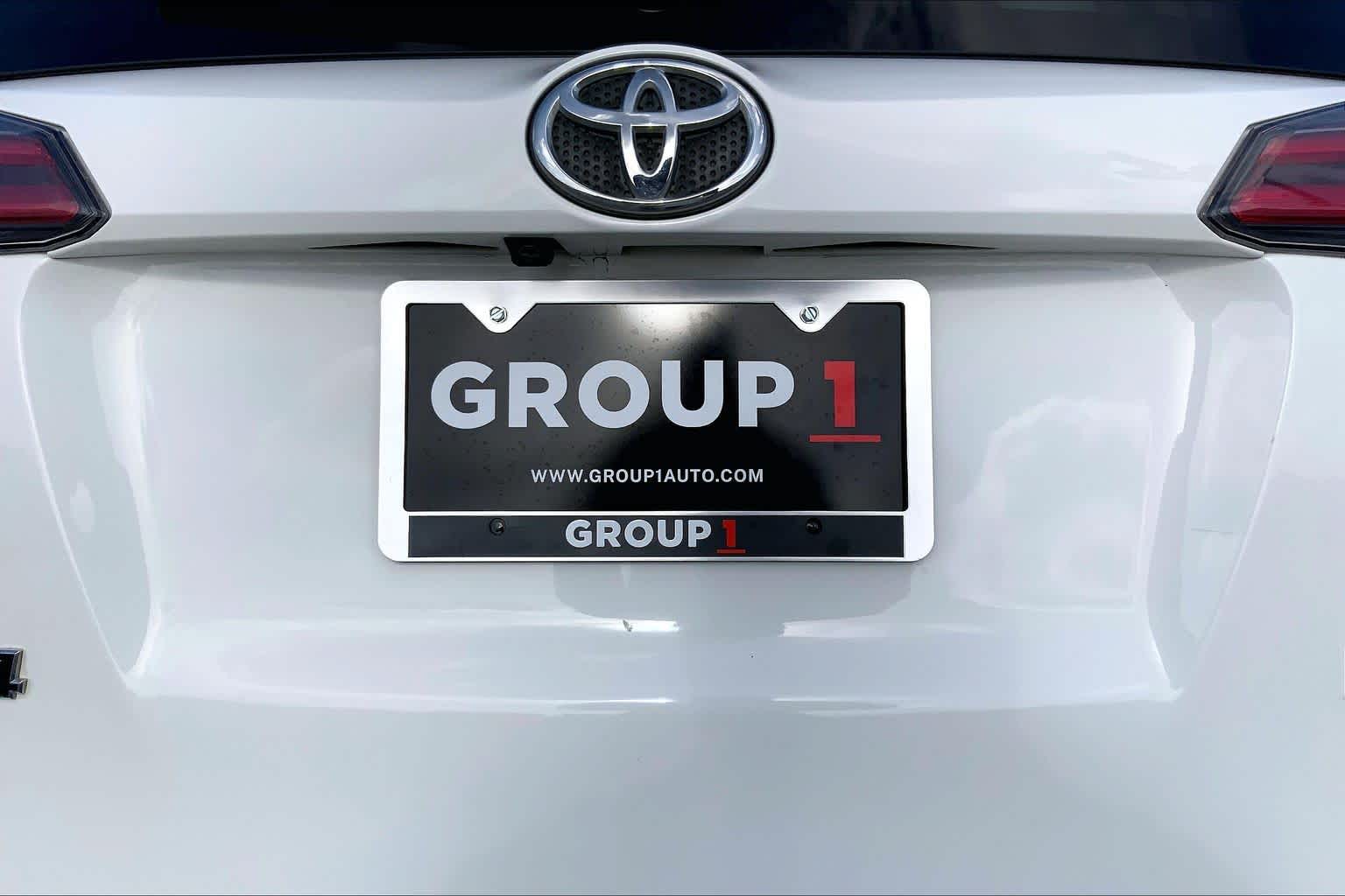 2018 Toyota RAV4 XLE Super White at Group 1 Toyota Southwest