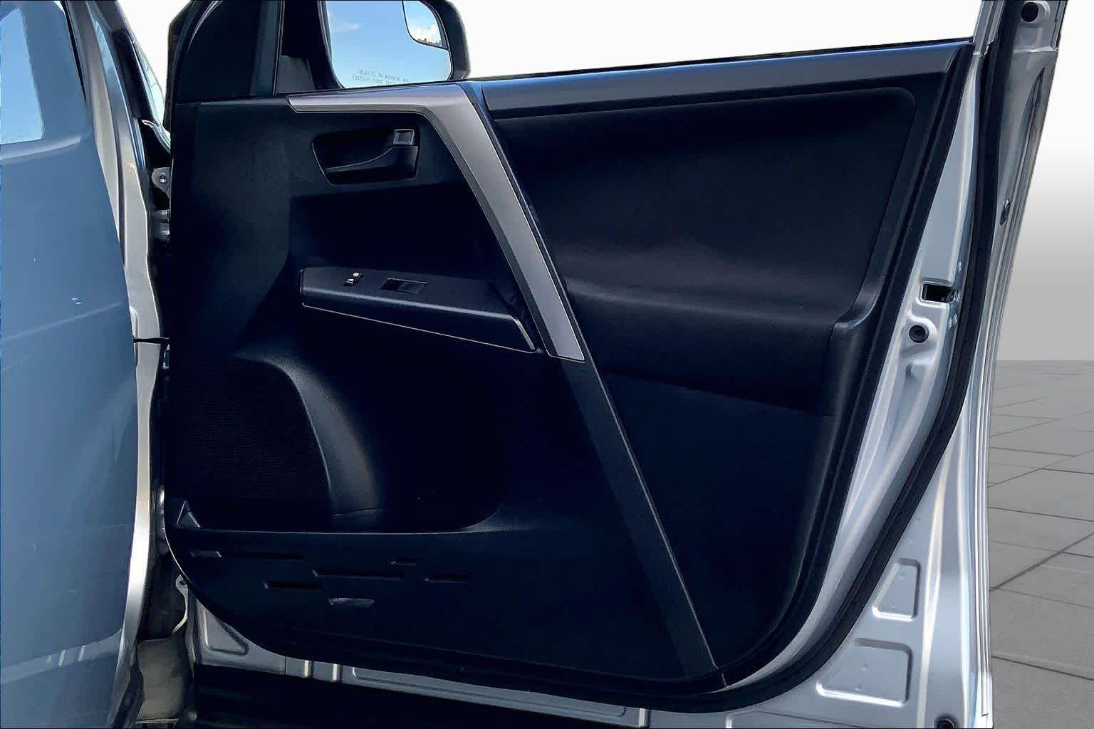 2018 Toyota RAV4 LE Silver Sky Metallic at AutoNation USA Katy
