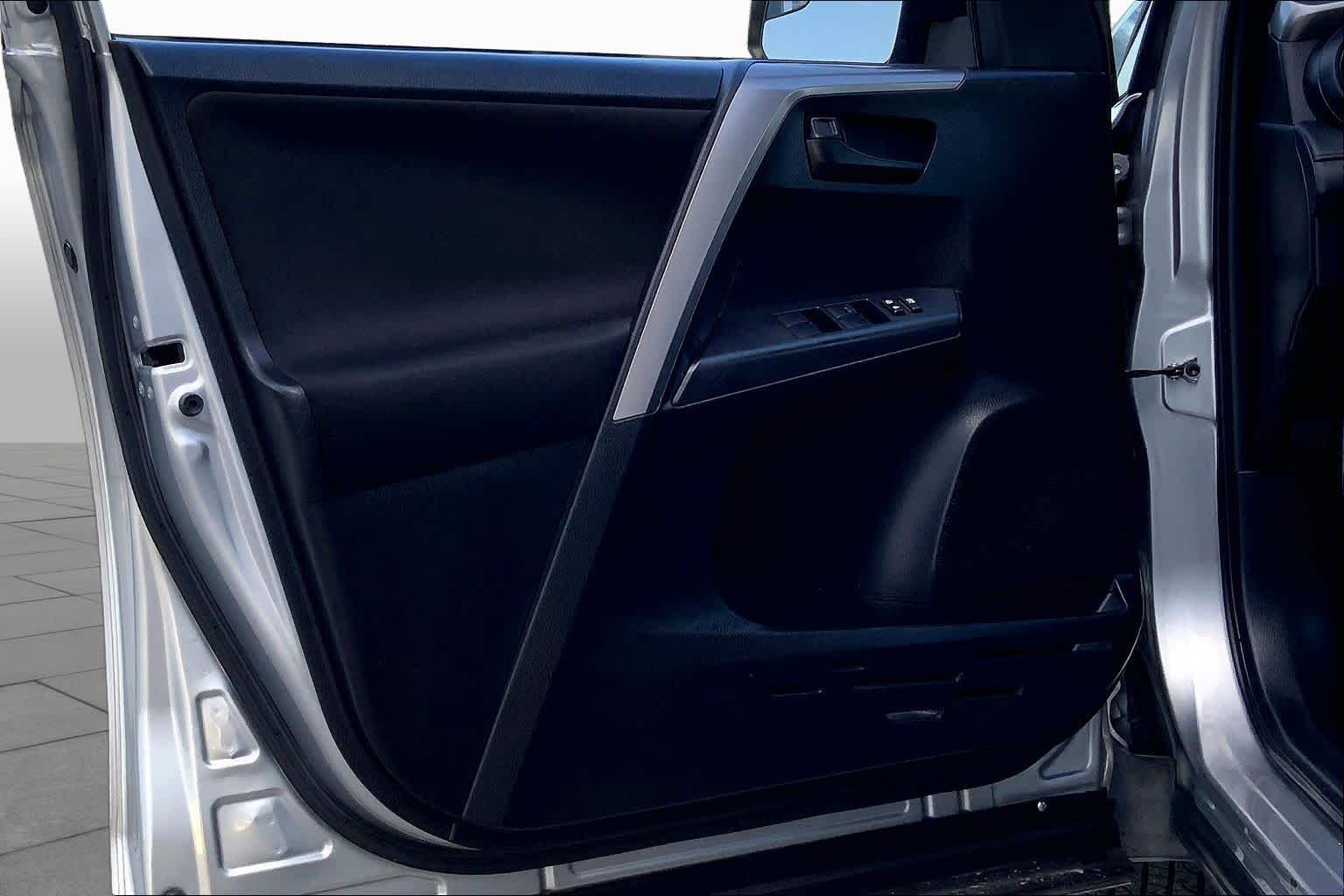 2018 Toyota RAV4 LE Silver Sky Metallic at AutoNation USA Katy
