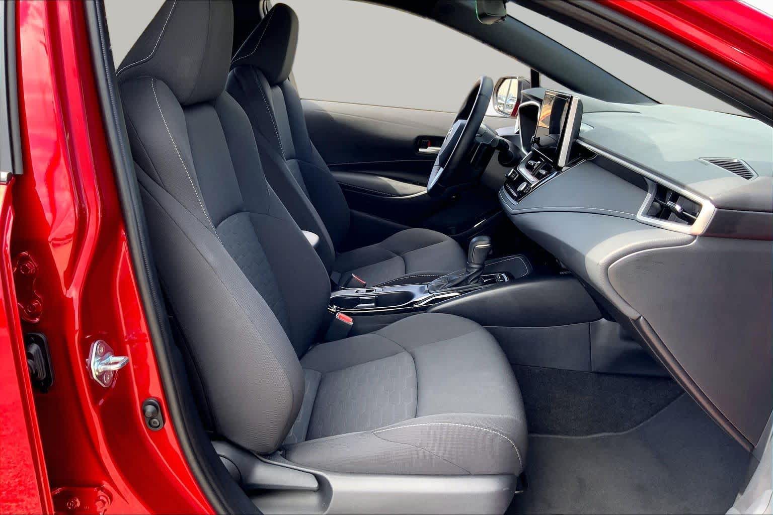 2026 Toyota Corolla Hatchback SE - 8