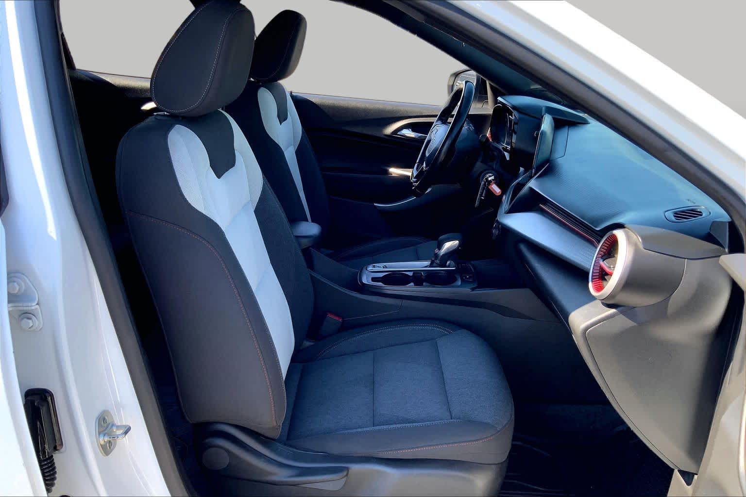 2024 Chevrolet Trax photo 9 of 36