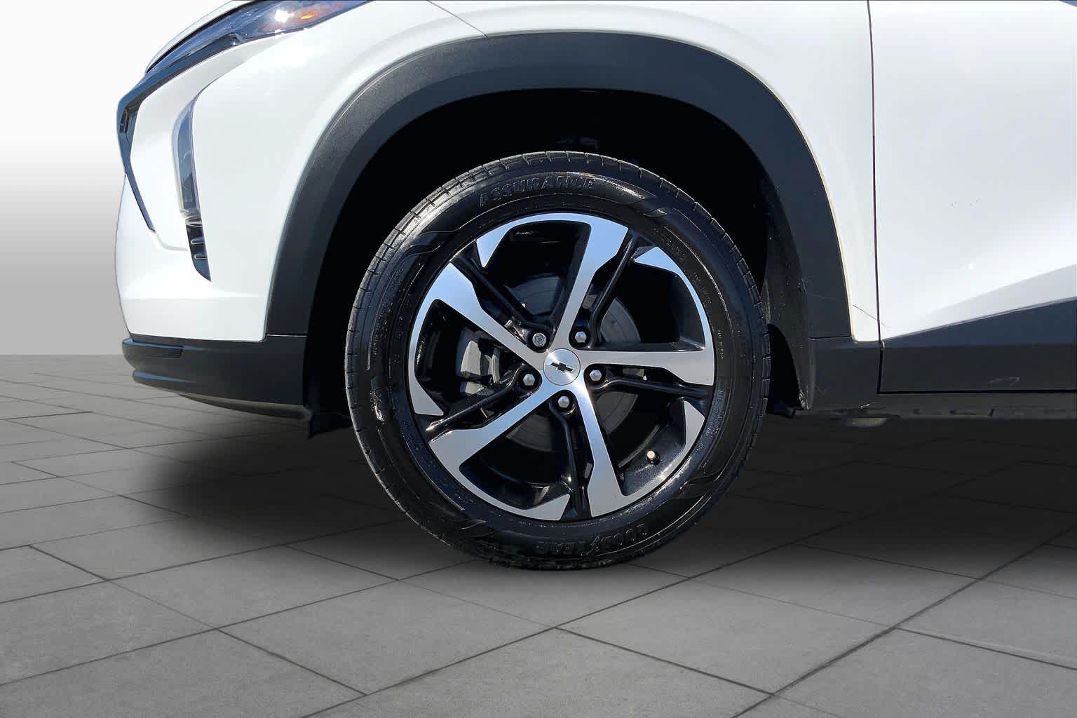 2024 Chevrolet Trax photo 11 of 36