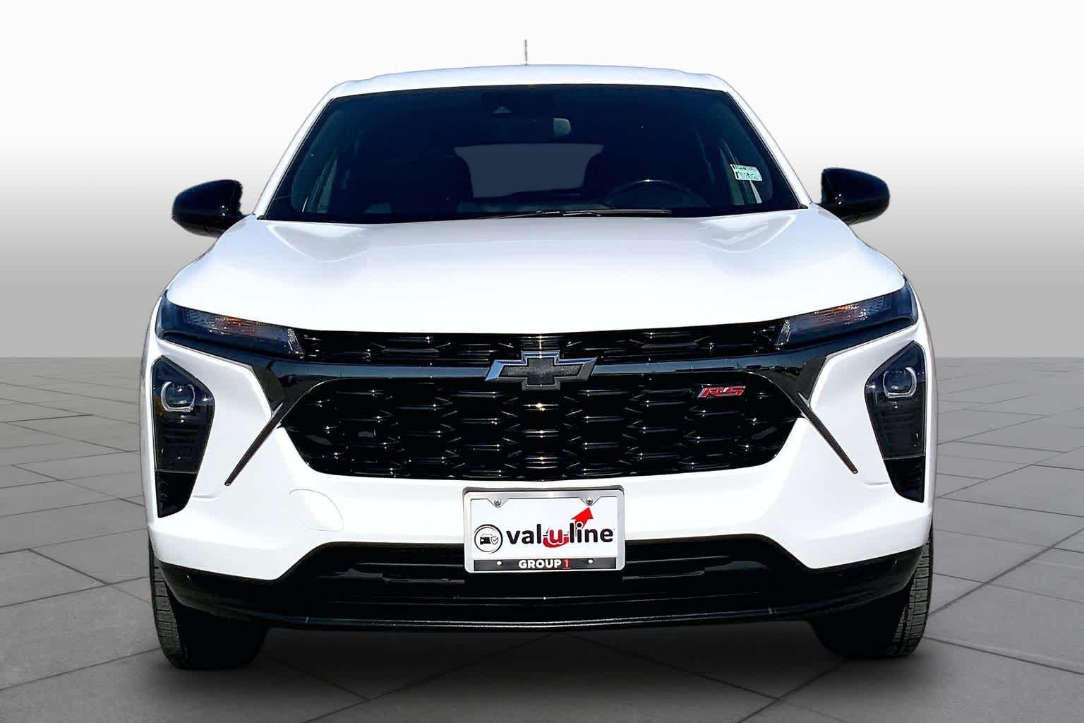 2024 Chevrolet Trax photo 4 of 36