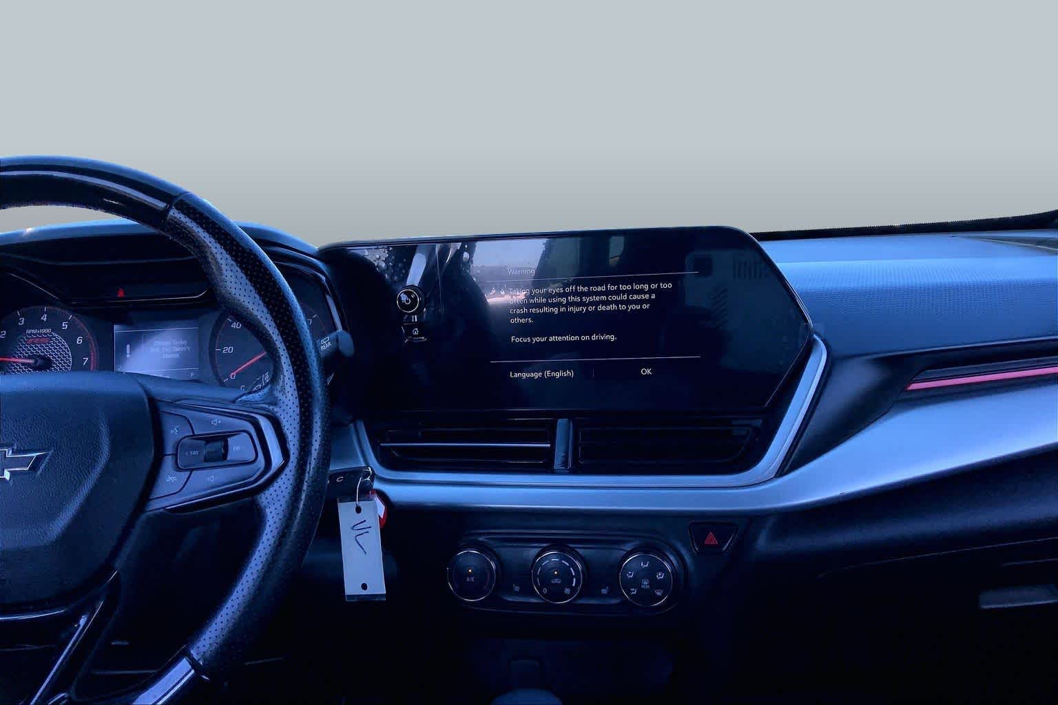2024 Chevrolet Trax photo 7 of 36