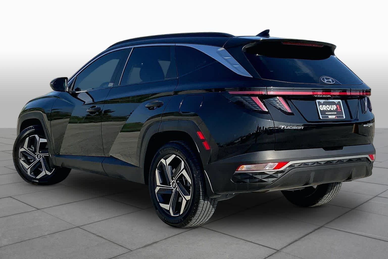 2024 Hyundai Tucson Hybrid SEL Convenience Black Pearl at Mac Haik Ford