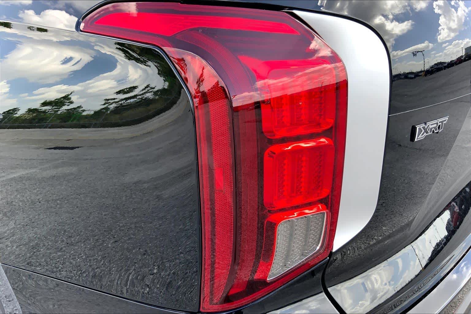 2025 Hyundai Palisade XRT Abyss Black Pearl at Sterling McCall Nissan