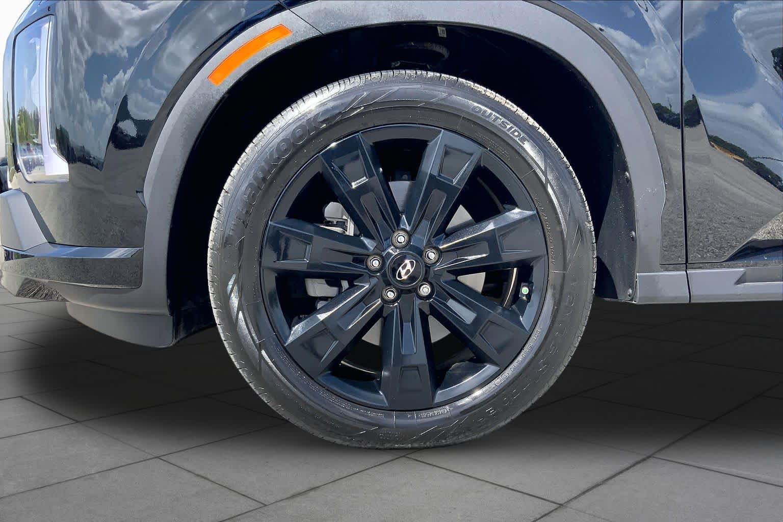 2025 Hyundai Palisade XRT Abyss Black Pearl at Sterling McCall Nissan