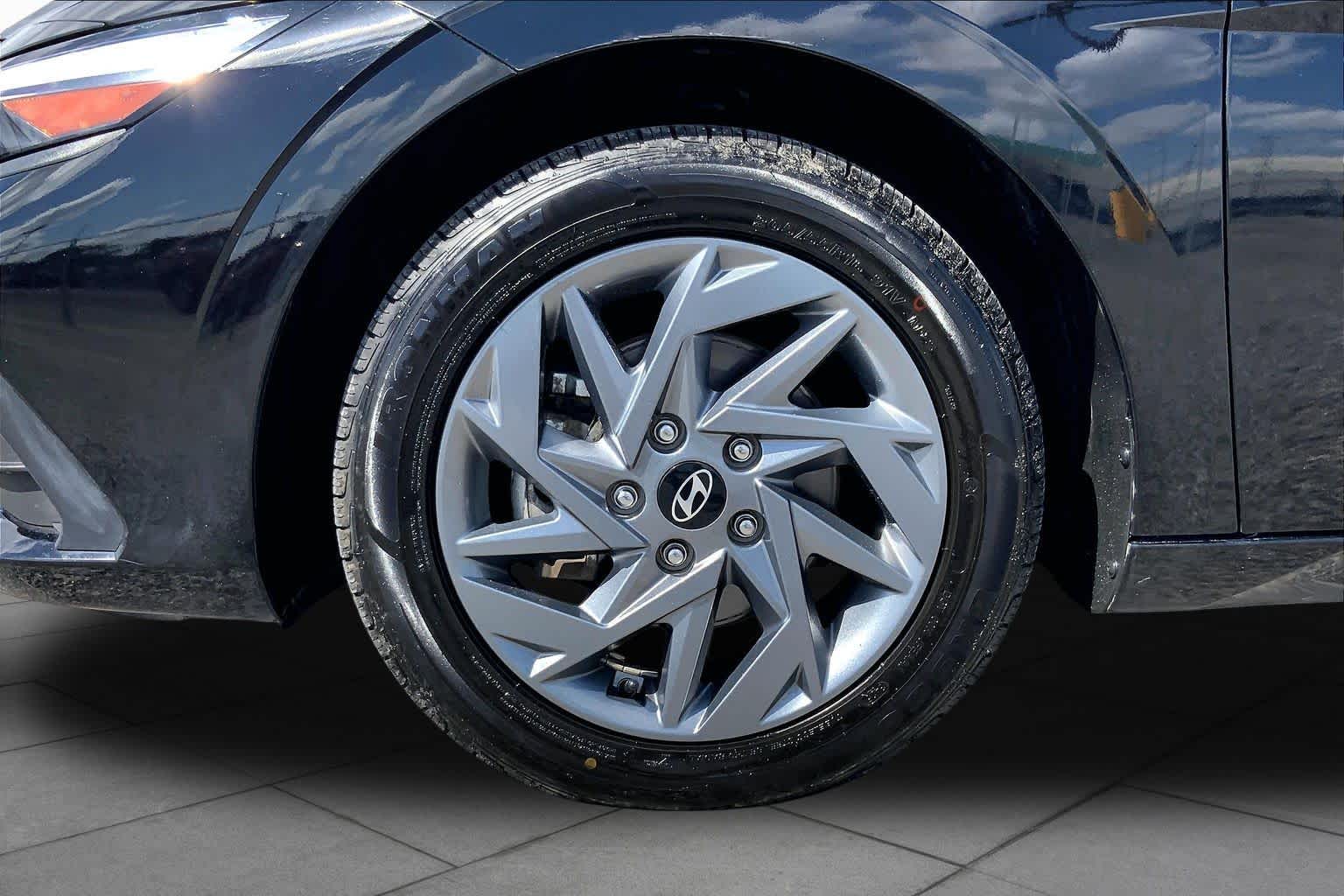 2024 Hyundai Elantra SEL Abyss Black at Friendly Ford Crosby