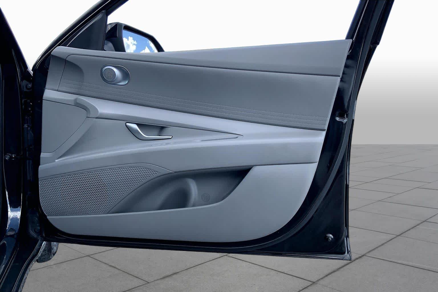 2024 Hyundai Elantra SEL Abyss Black at Friendly Ford Crosby
