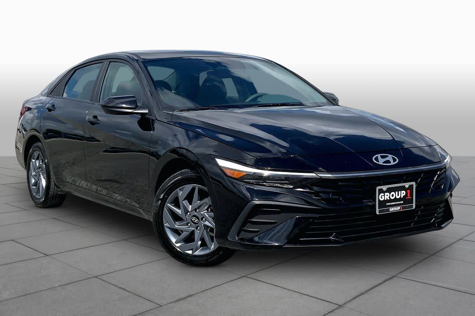 2024 Hyundai Elantra SEL Abyss Black at Friendly Ford Crosby