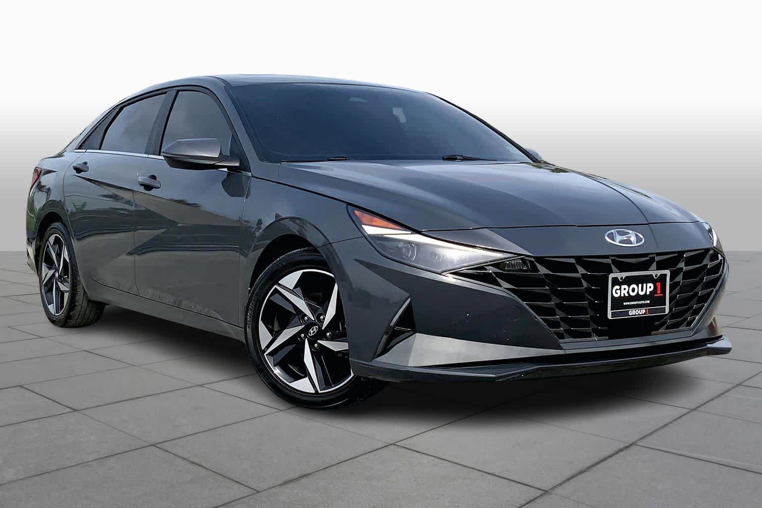 2023 Hyundai Elantra Limited - 2