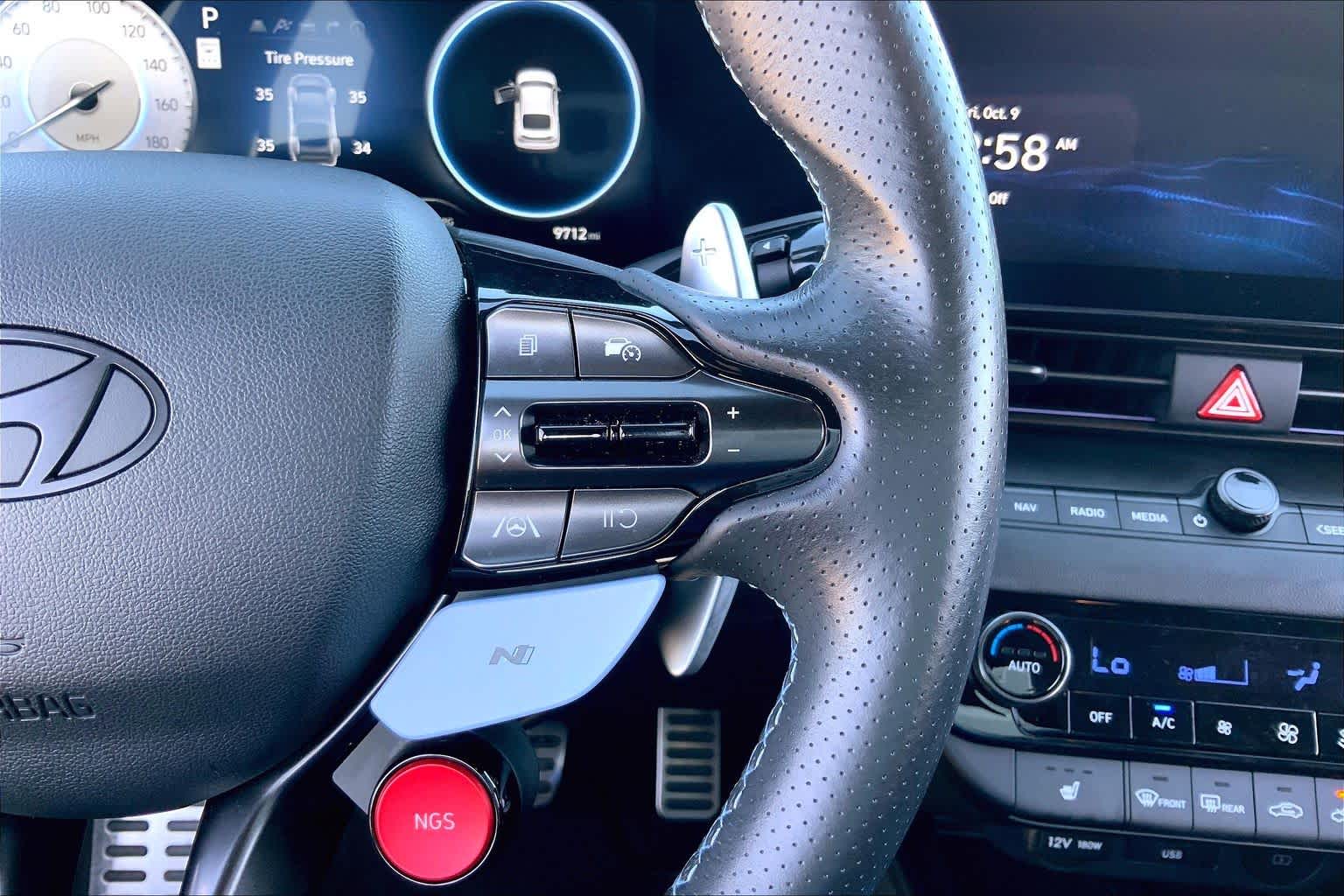 2025 Hyundai Elantra N photo 24 of 33