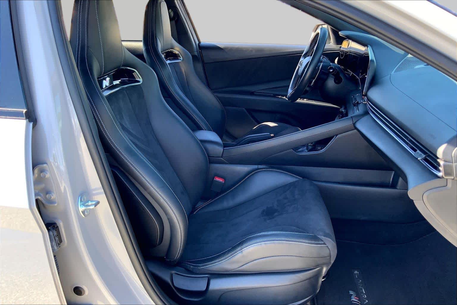2025 Hyundai Elantra N photo 9 of 33
