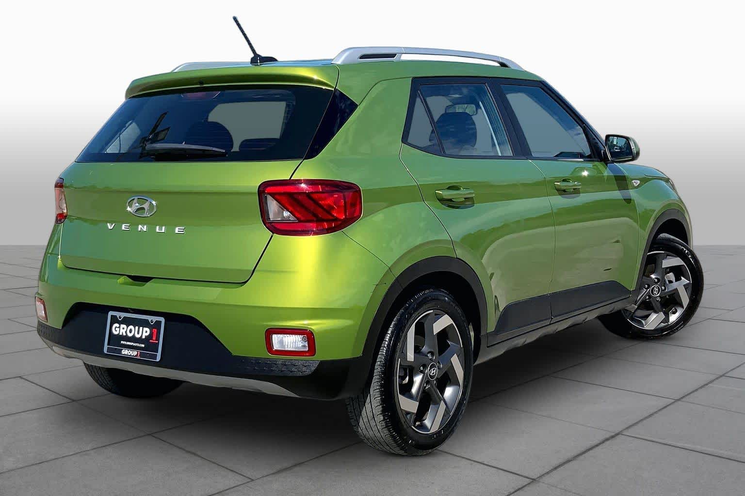 2023 Hyundai Venue photo 13 of 36