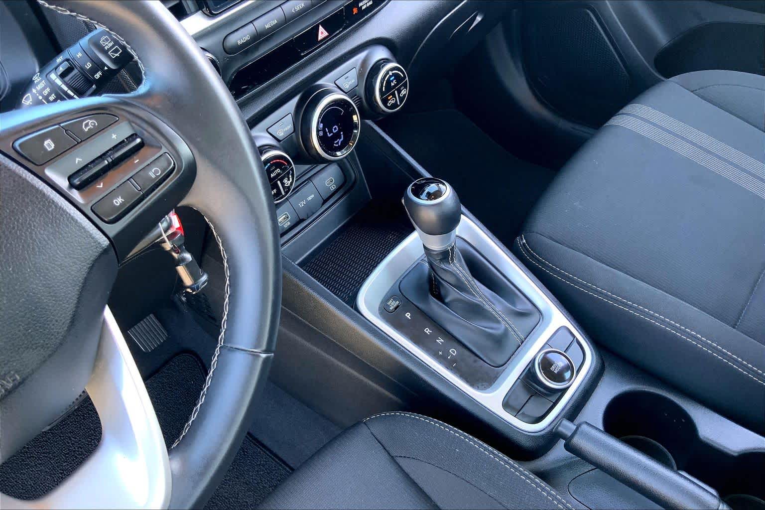 2023 Hyundai Venue photo 16 of 36