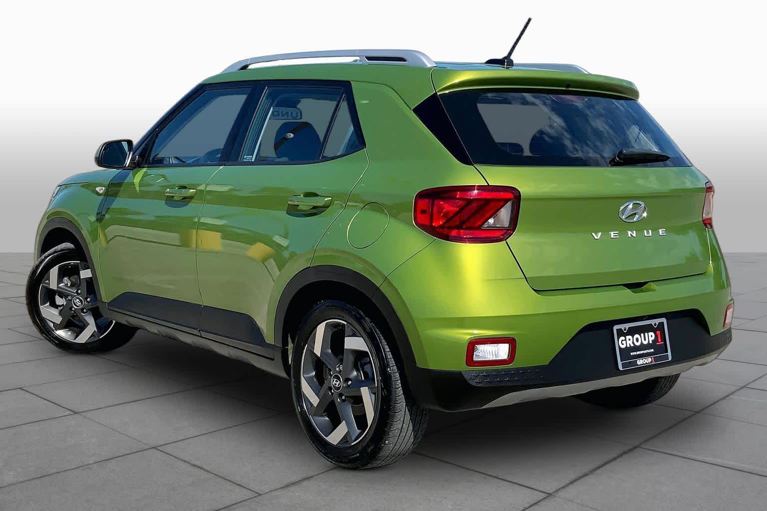 2023 Hyundai Venue photo 12 of 36
