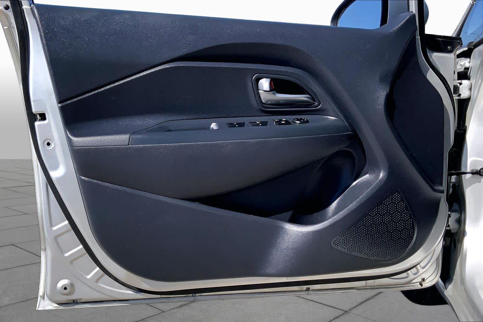 2012 Kia Rio photo 21 of 35