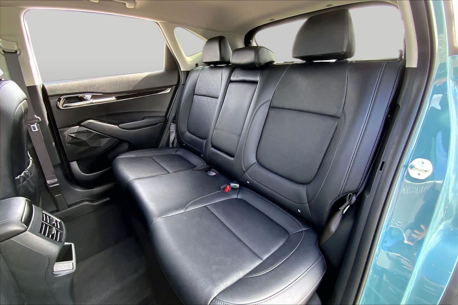 2025 Kia Seltos photo 20 of 36