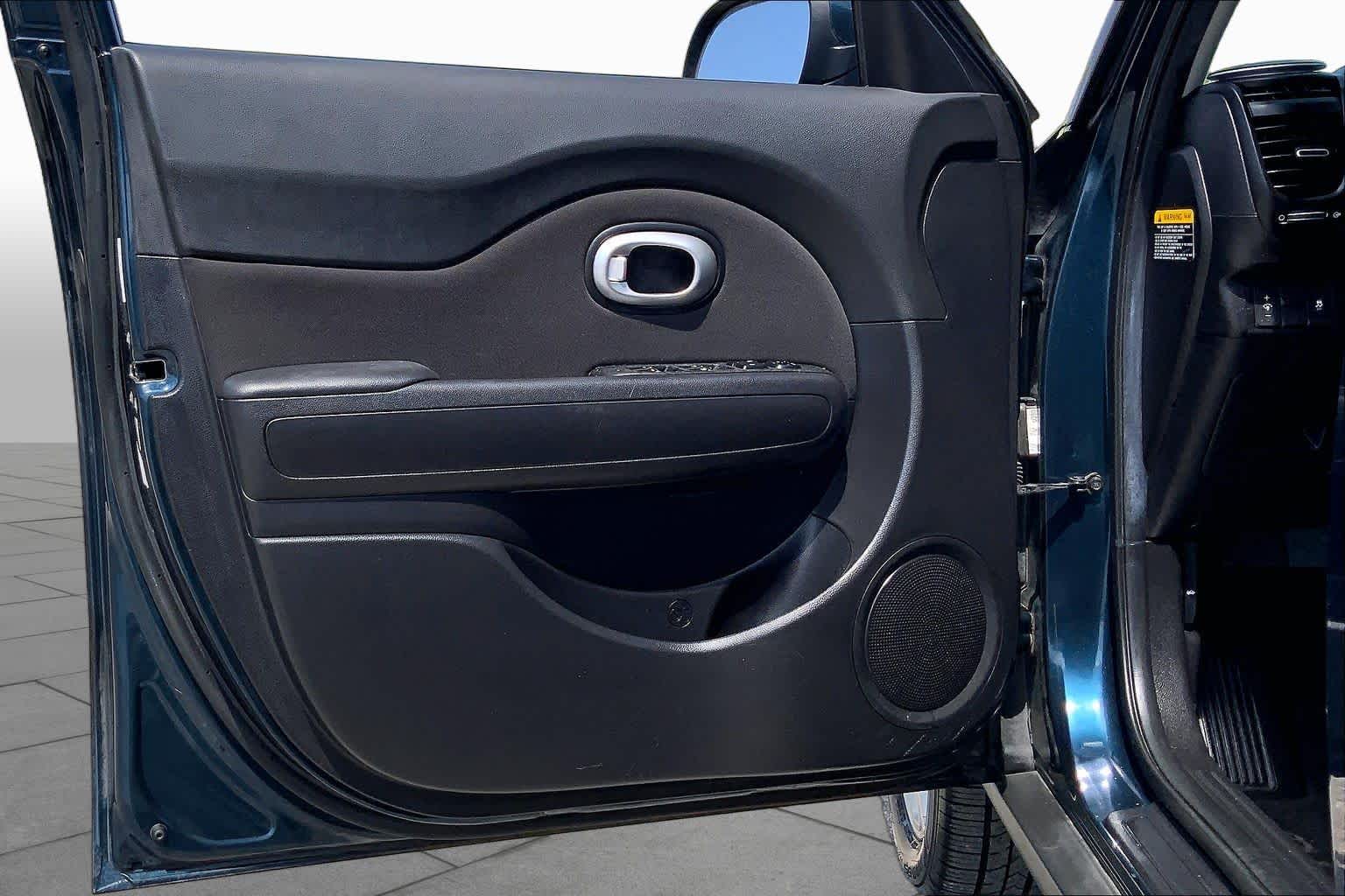 2018 Kia Soul + Mysterious Blue at Beck & Masten Kia