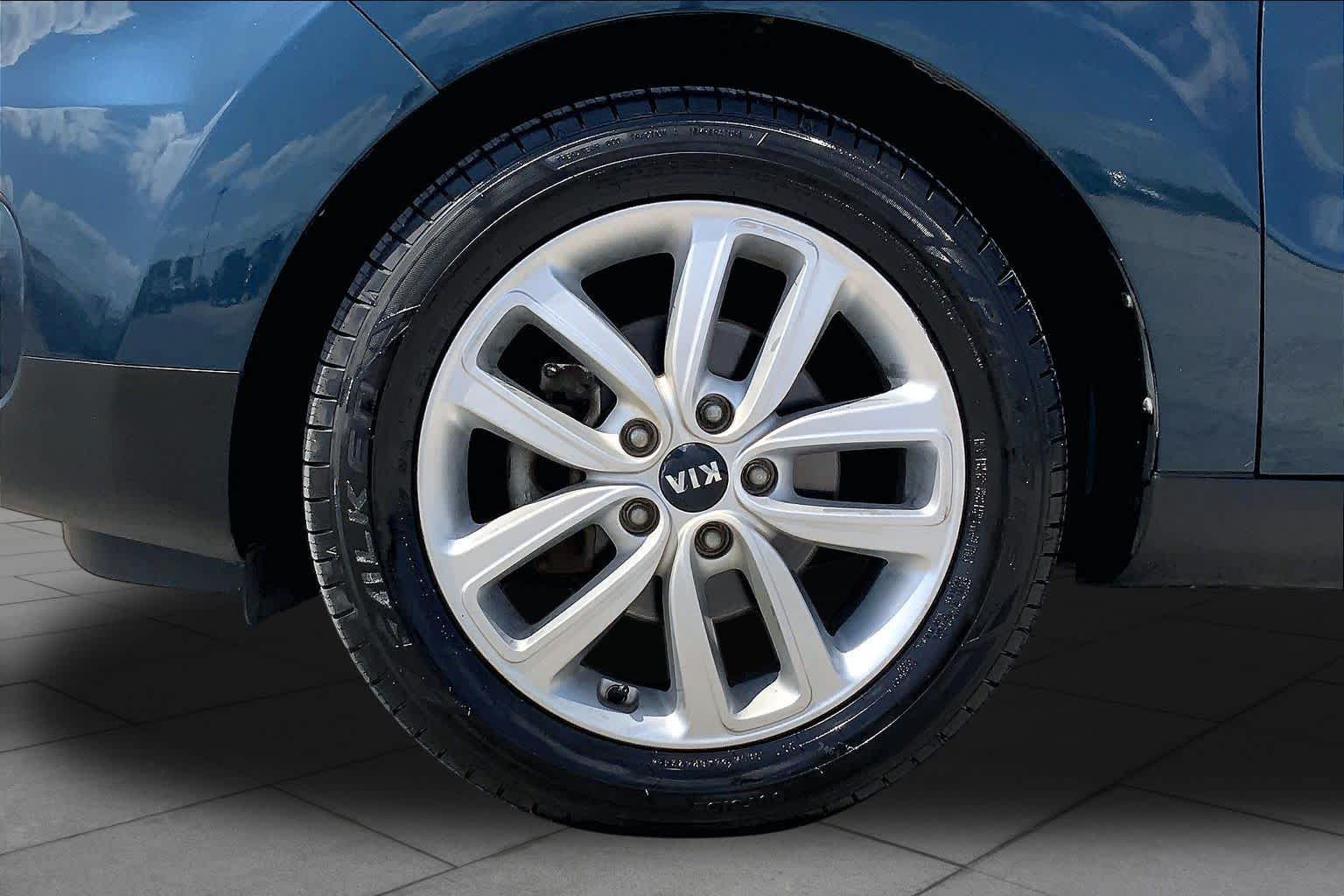 2018 Kia Soul + Mysterious Blue at Beck & Masten Kia