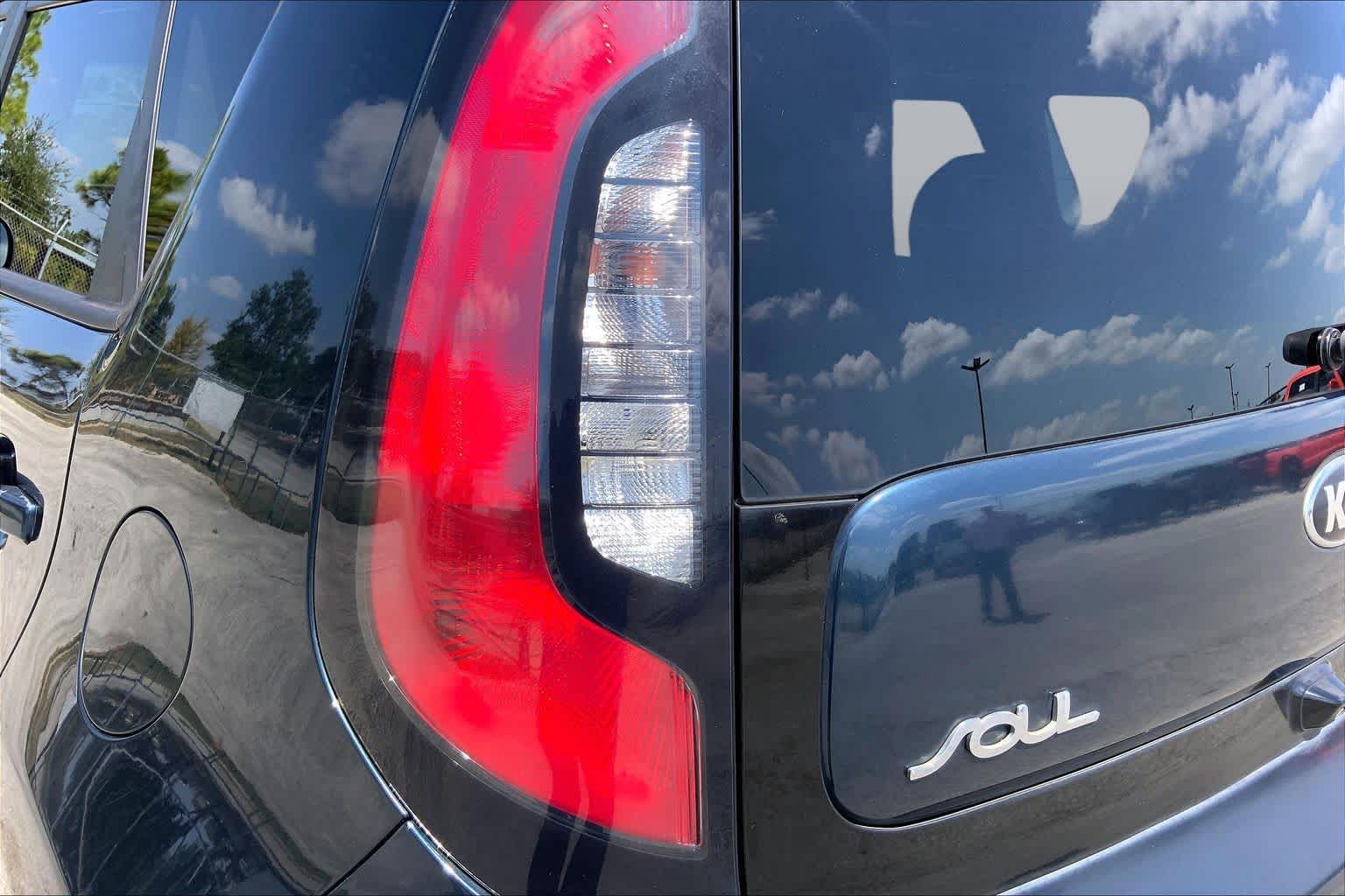 2018 Kia Soul + Mysterious Blue at Beck & Masten Kia