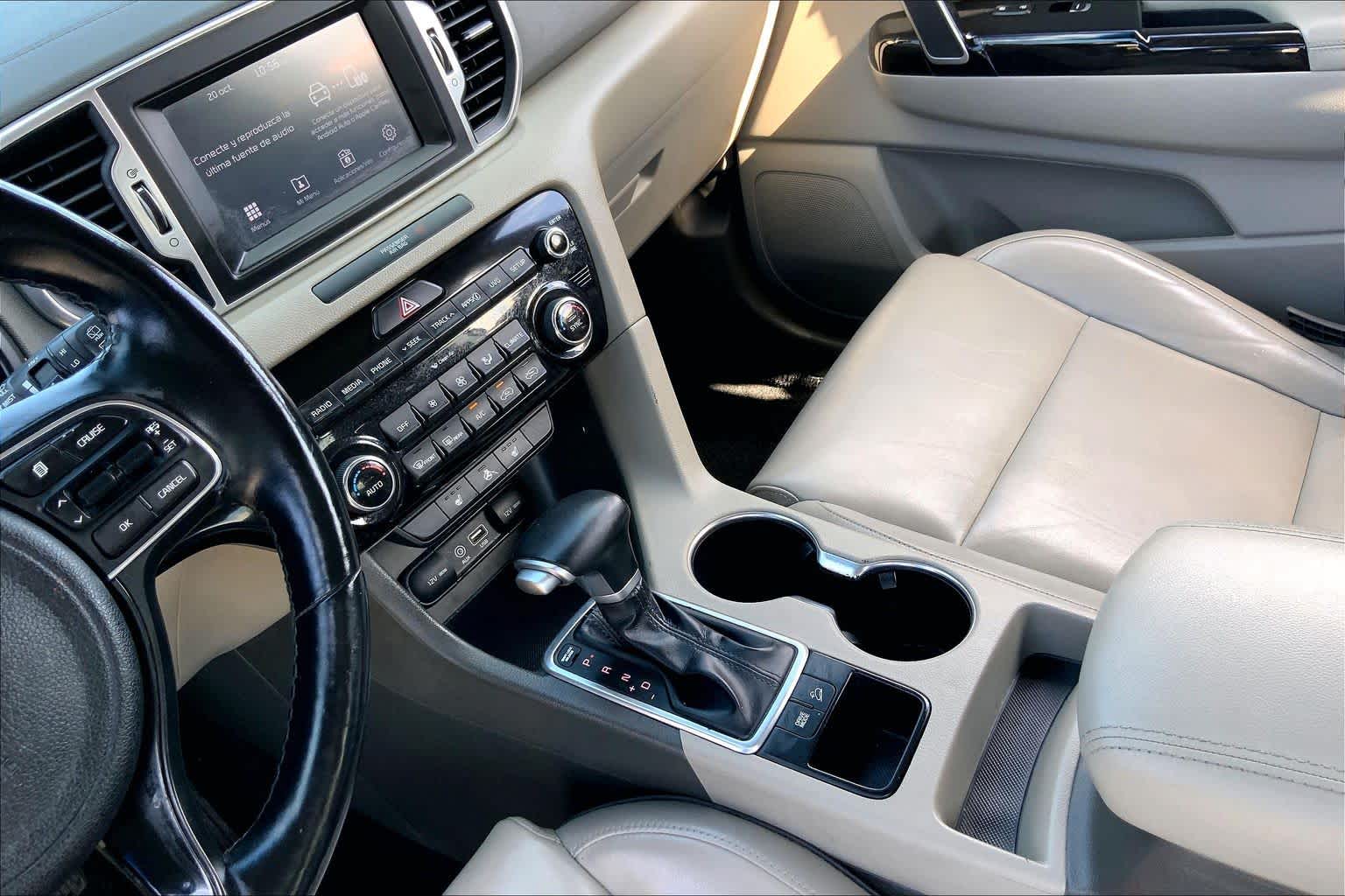 2019 Kia Sportage photo 16 of 36