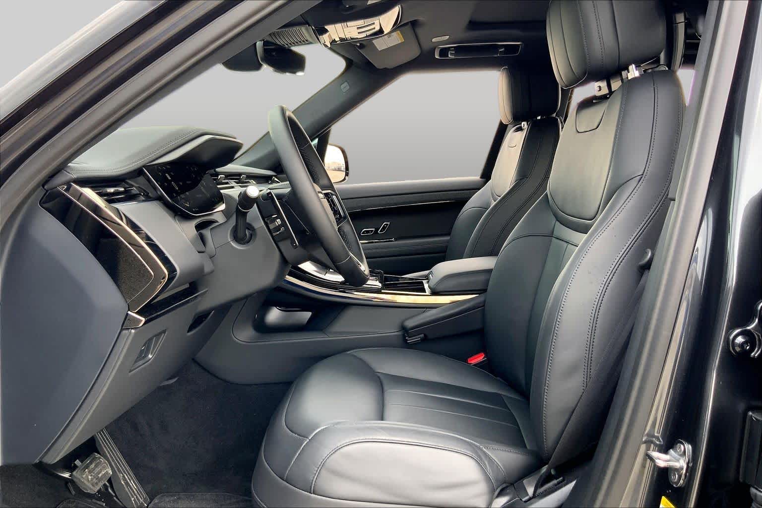 2026 Land Rover Range Rover Sport SE - 7