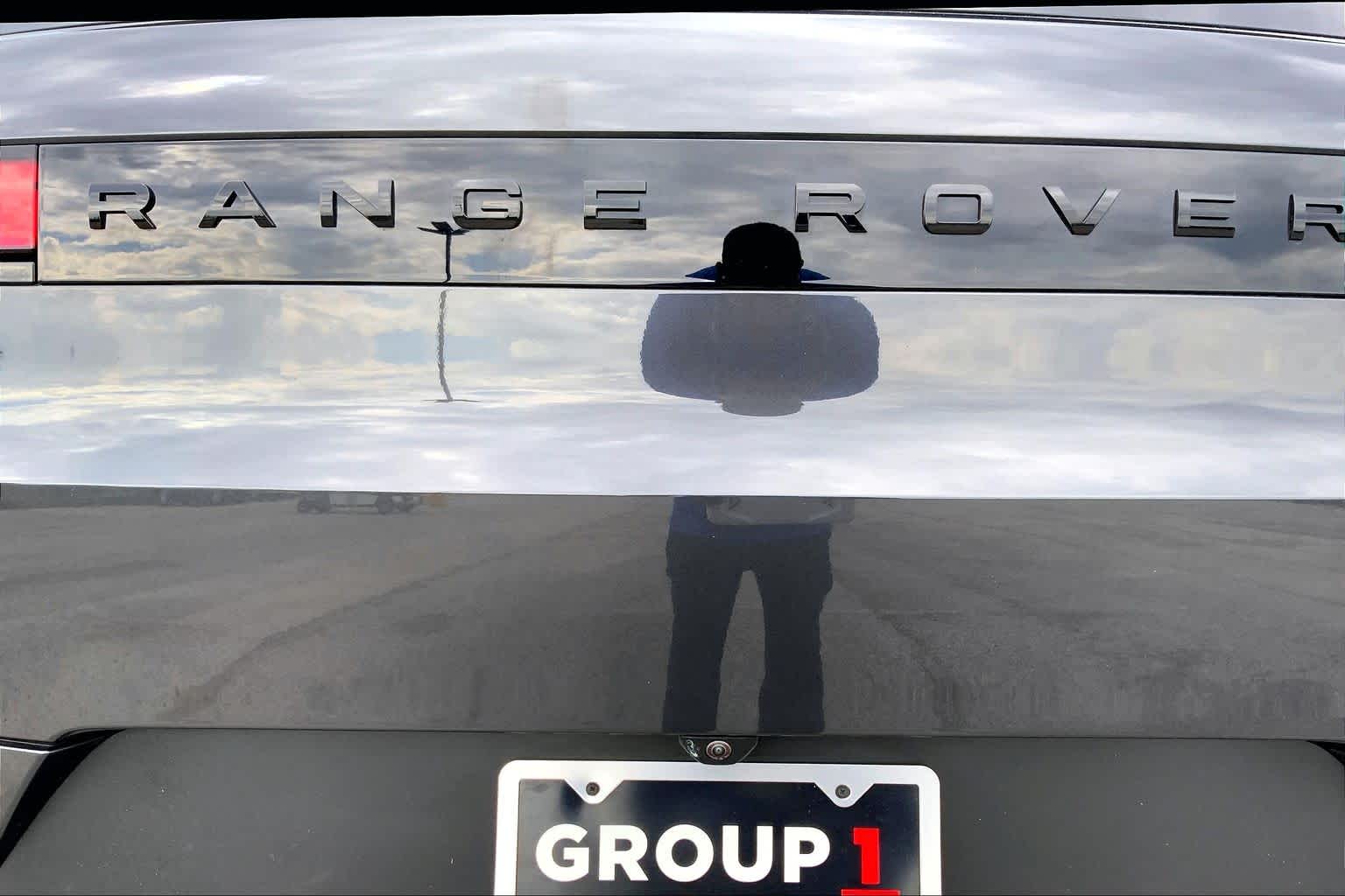 2026 Land Rover Range Rover Sport SE - 9