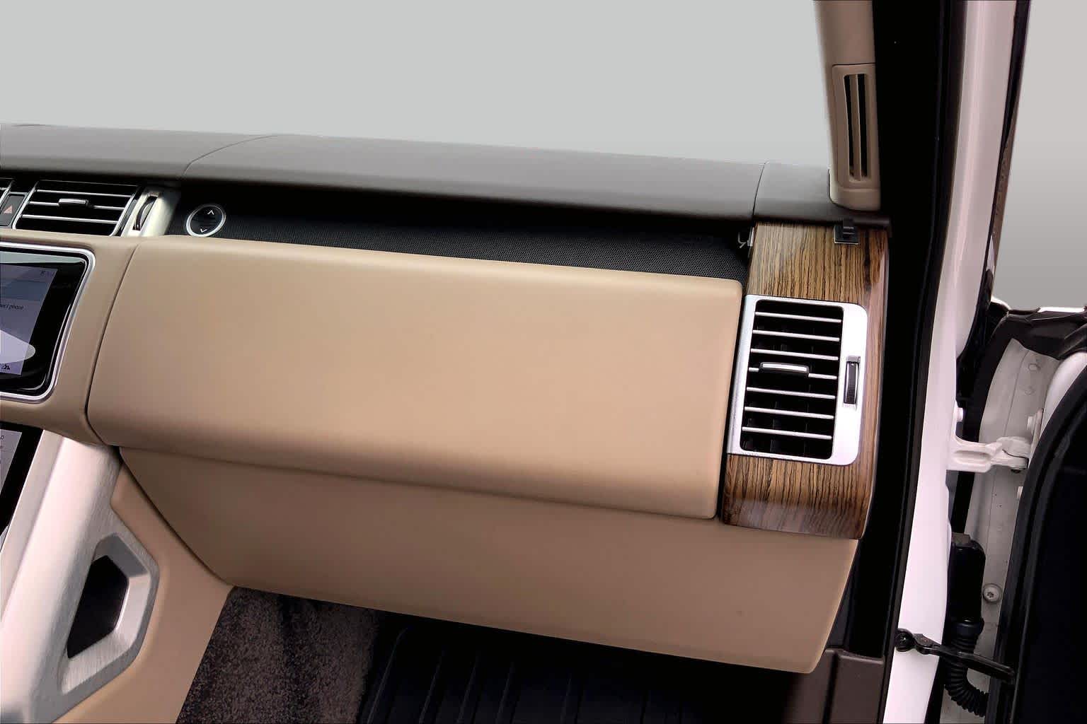 2019 Land Rover Range Rover HSE Yulong White Metallic at HGreg Houston