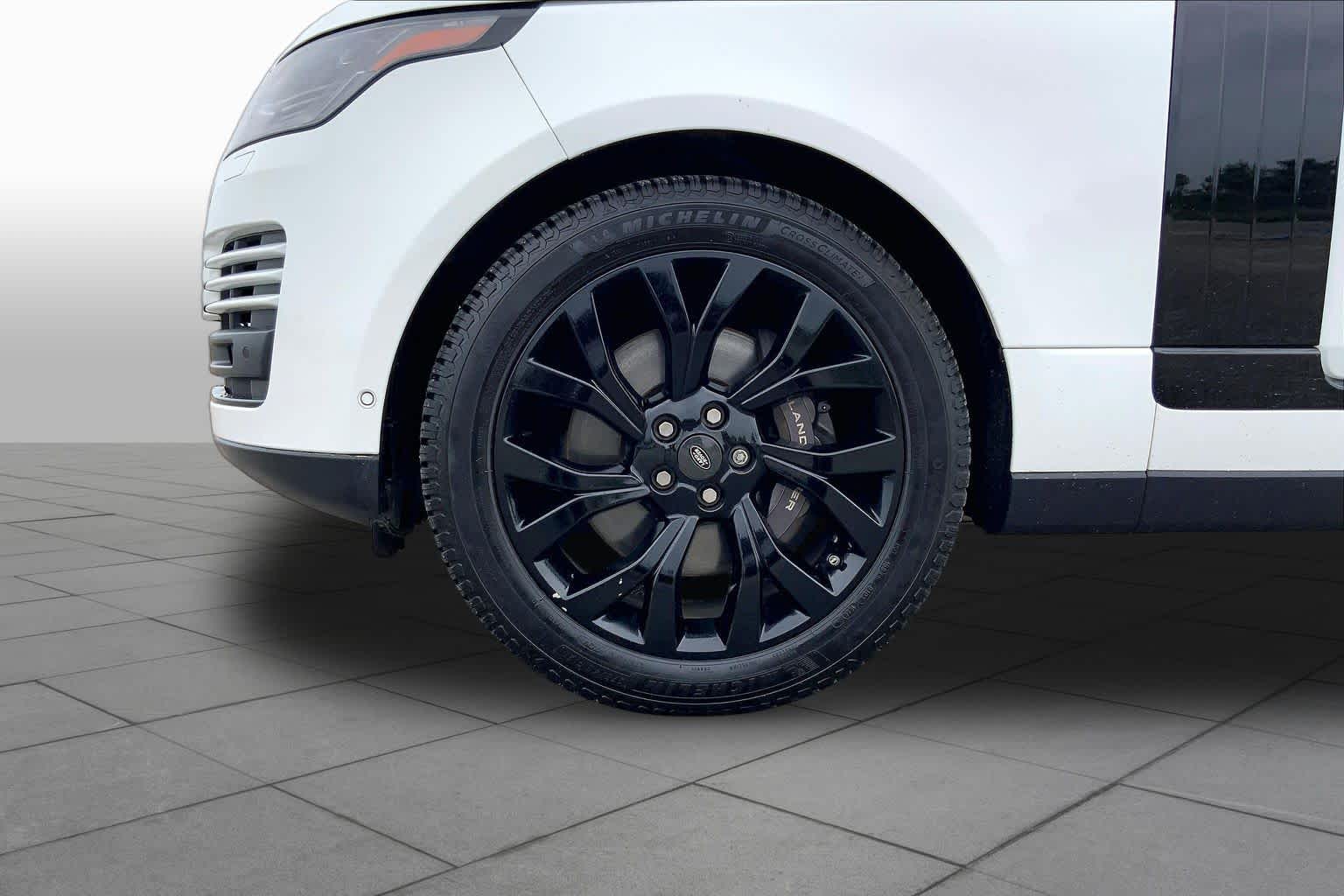 2019 Land Rover Range Rover HSE Yulong White Metallic at HGreg Houston
