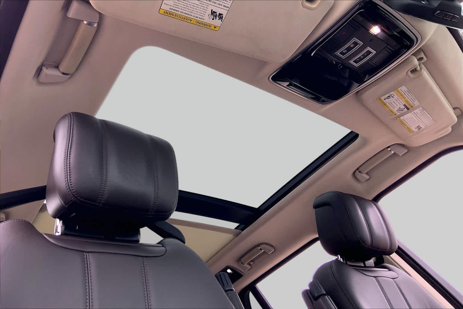 2019 Land Rover Range Rover HSE Yulong White Metallic at HGreg Houston