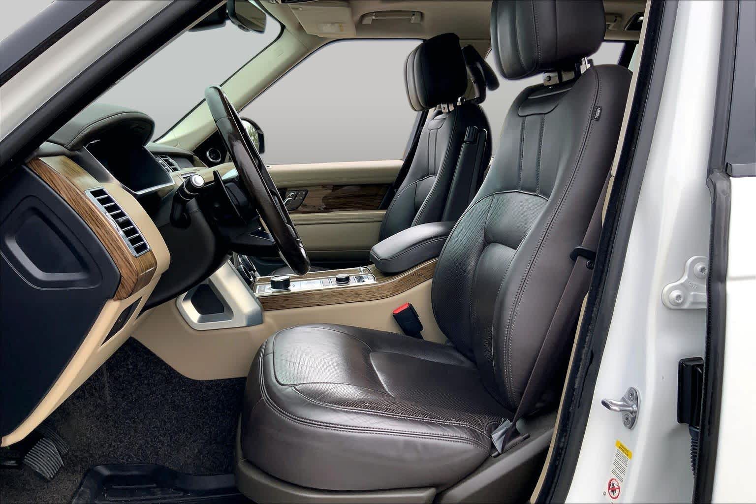 2019 Land Rover Range Rover HSE Yulong White Metallic at HGreg Houston