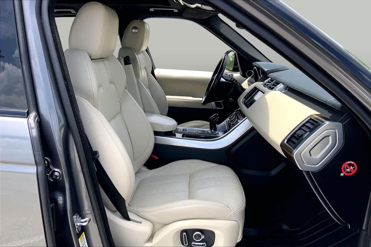 2016 Land Rover Range Rover Sport V6 Diesel HSE - 8
