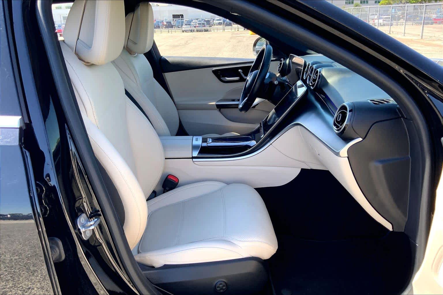 2025 Mercedes-Benz C 300 C 300 - 8