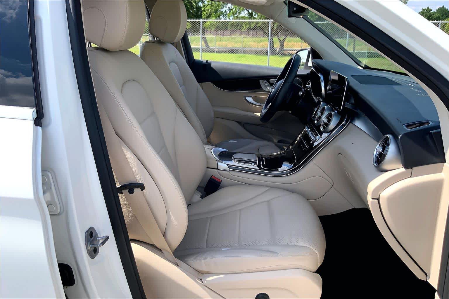 2022 Mercedes-Benz GLC 300 GLC 300 Polar White at Lexus Southwest Houston