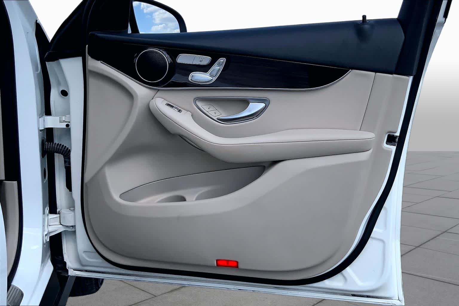 2022 Mercedes-Benz GLC 300 GLC 300 Polar White at Group 1 Toyota Southwest