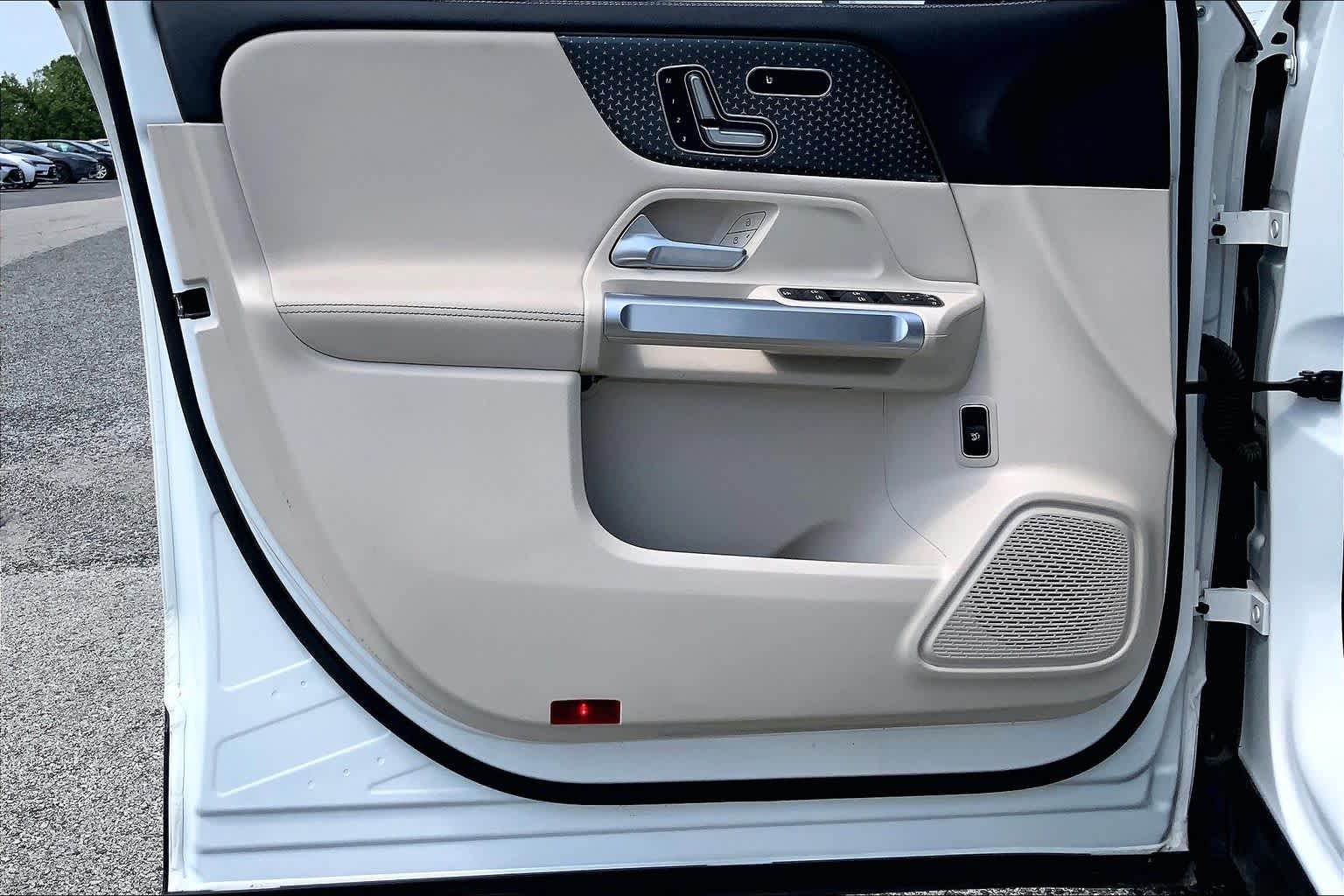 2025 Mercedes-Benz GLB 250 GLB 250 Polar White at Group 1 Toyota Southwest