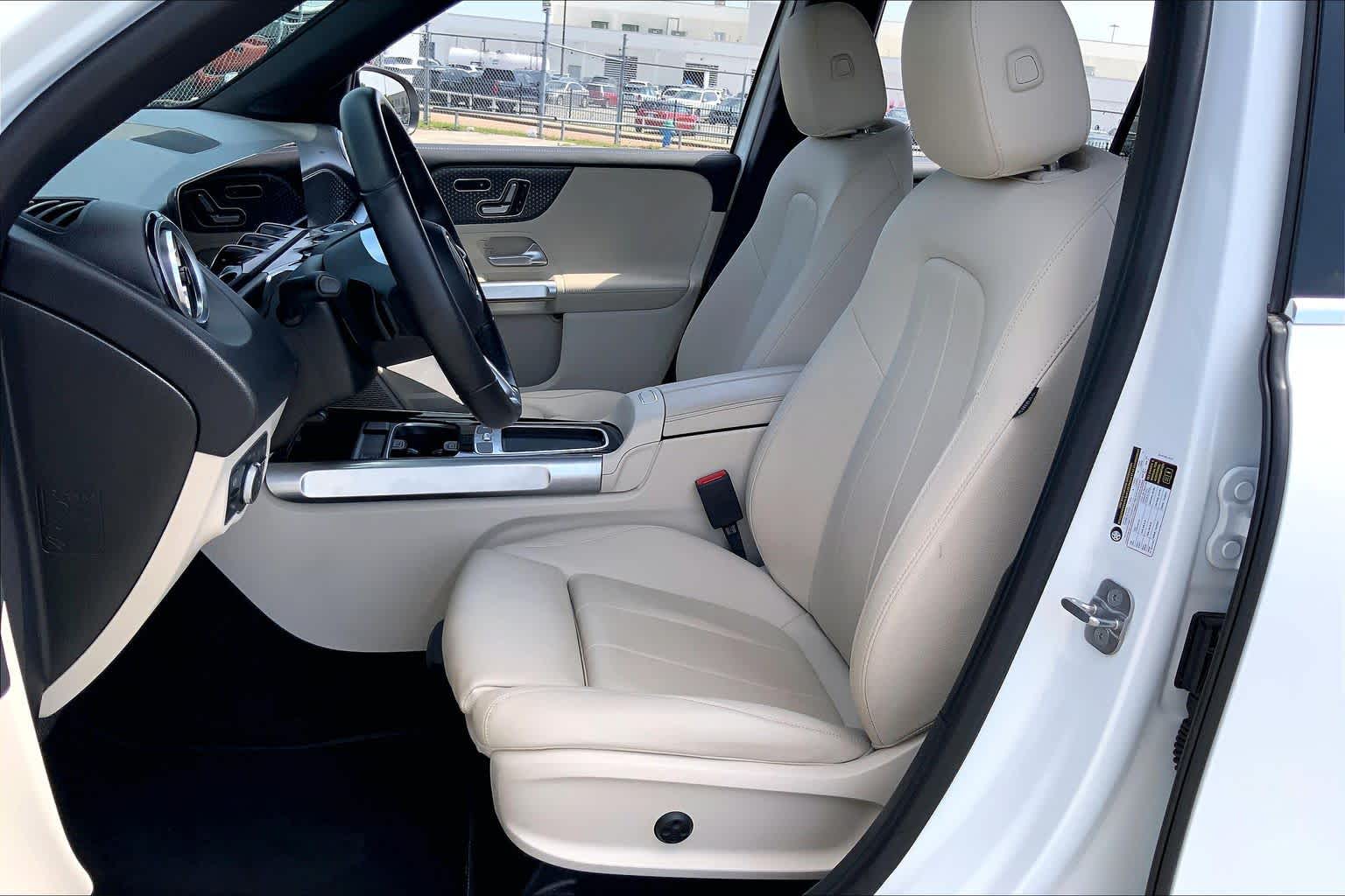 2025 Mercedes-Benz GLB 250 GLB 250 Polar White at Group 1 Toyota Southwest