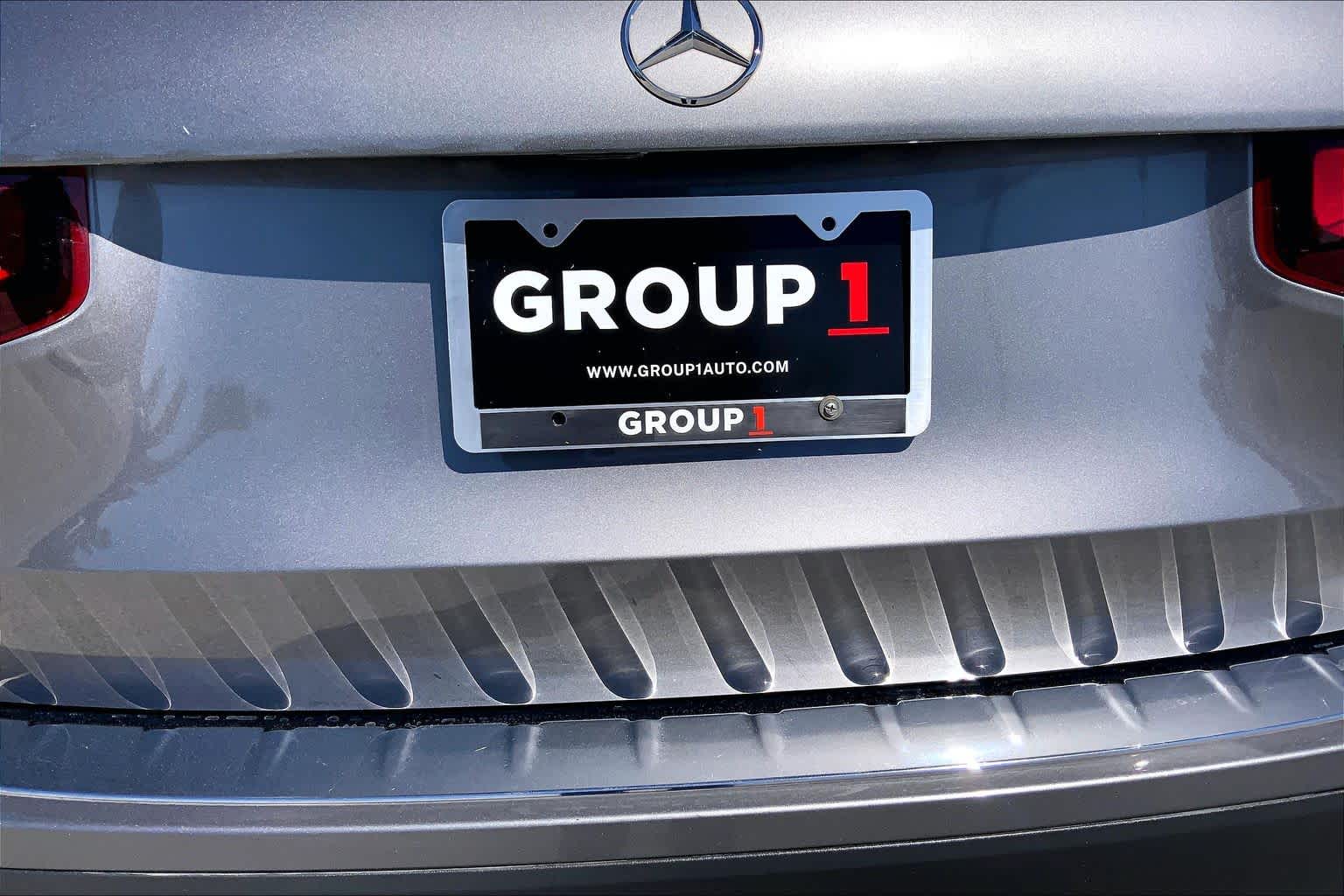 2023 Mercedes-Benz GLB 250 photo 10 of 36