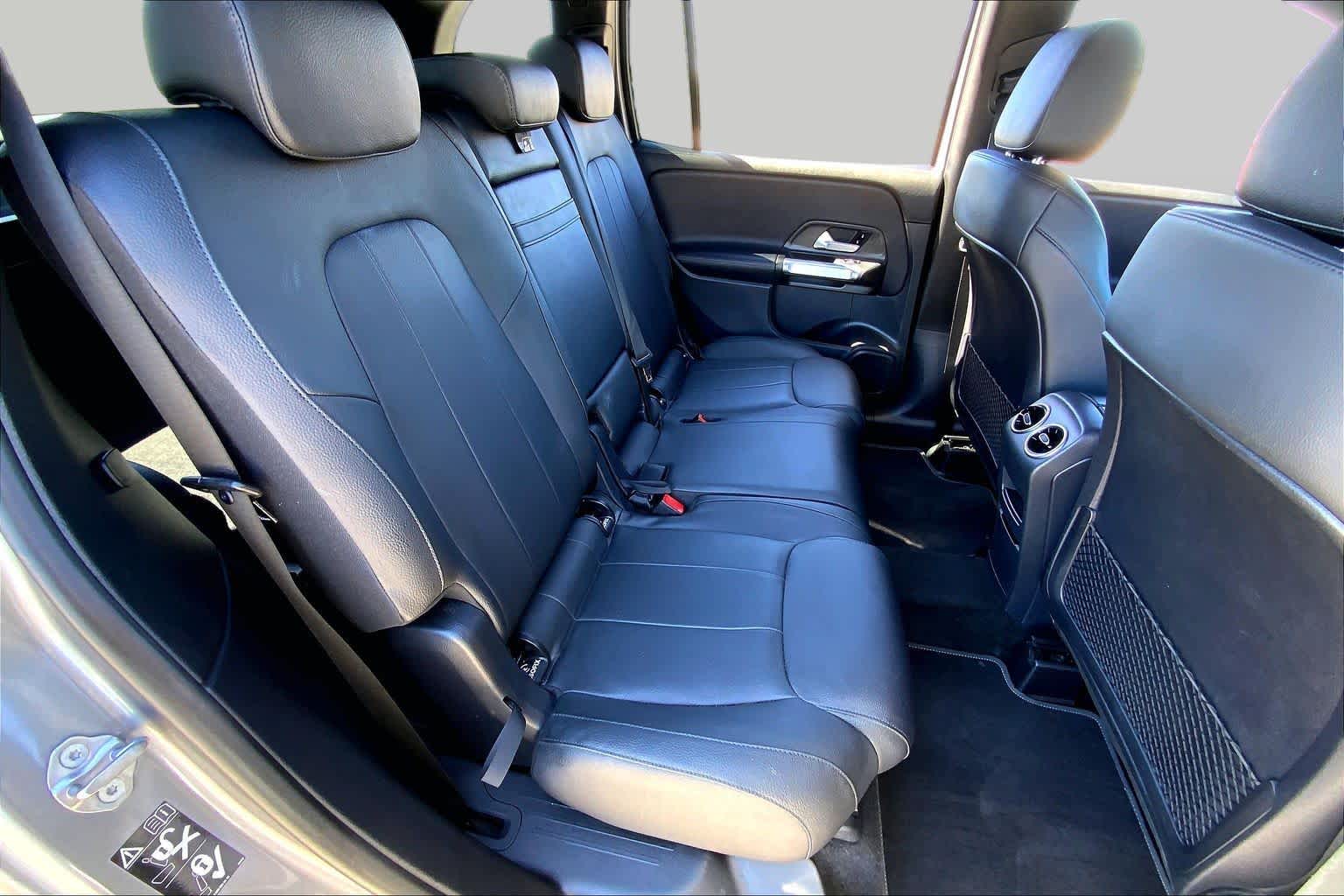 2023 Mercedes-Benz GLB 250 photo 19 of 36