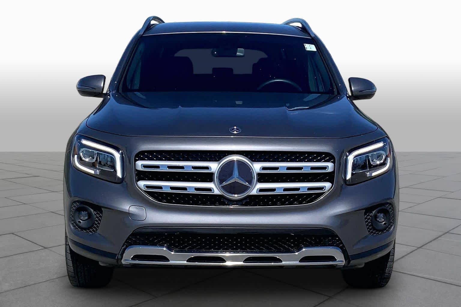2023 Mercedes-Benz GLB 250 photo 4 of 36