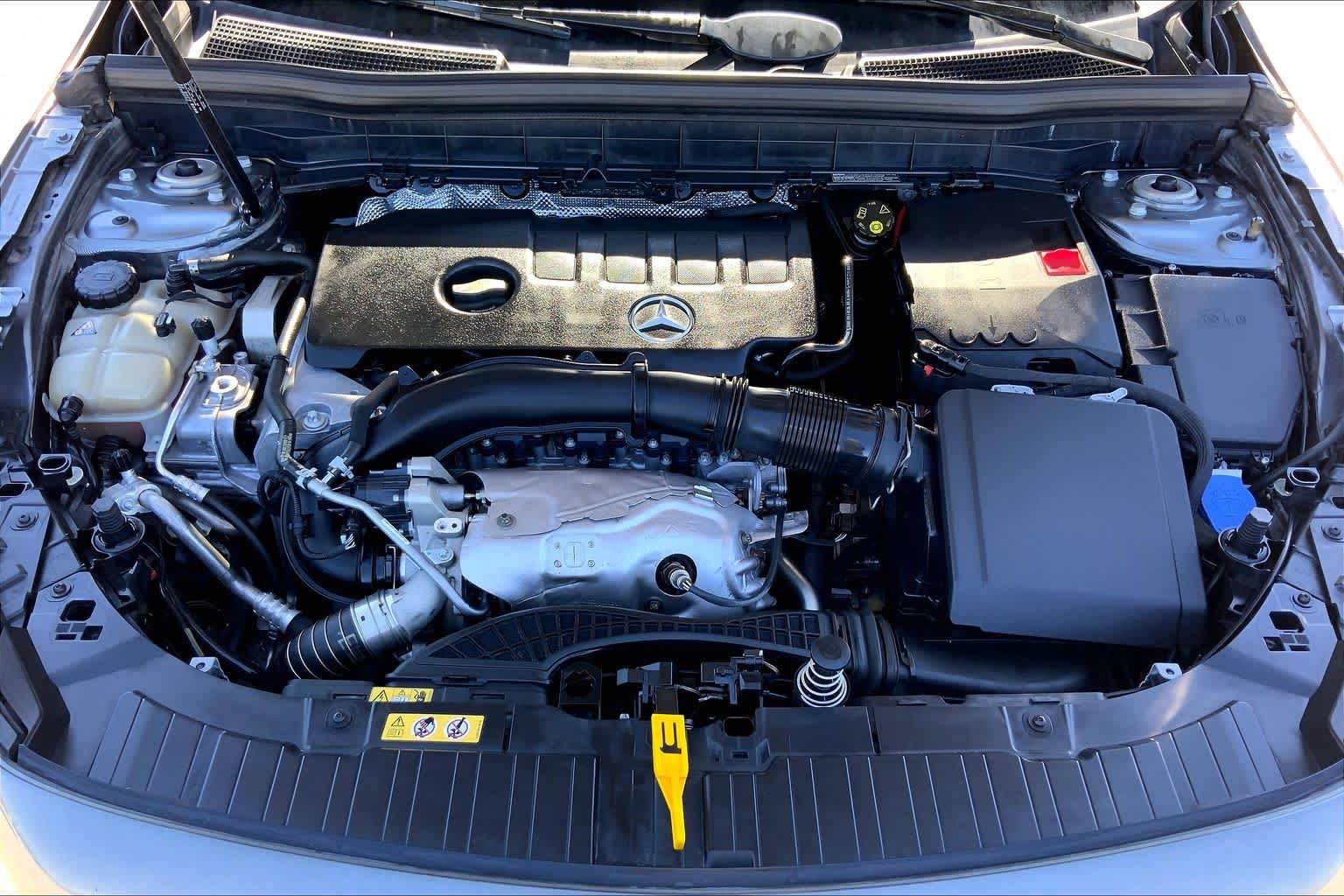 2023 Mercedes-Benz GLB 250 photo 31 of 36